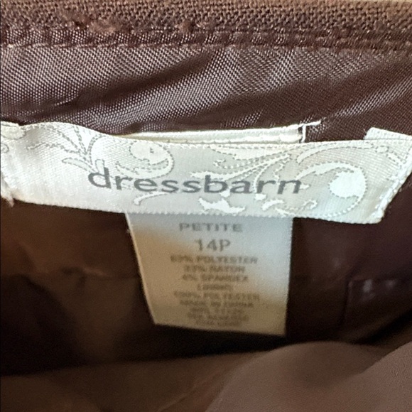 Dressbarn Chocolate Brown Pencil Skirt with belt Size14P - Picture 3 of 4